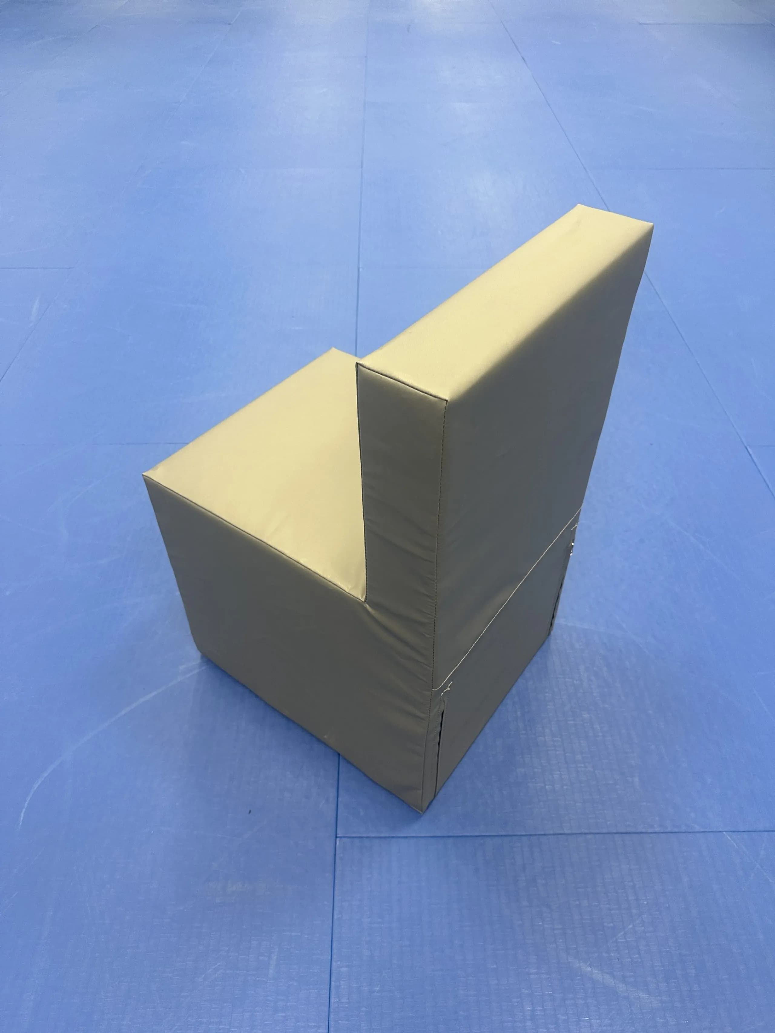 single chair (2)